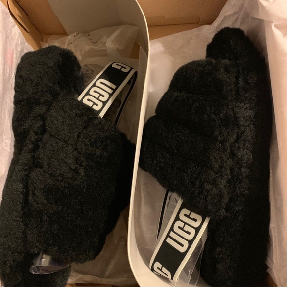 Shoes - Picture 4 of 16